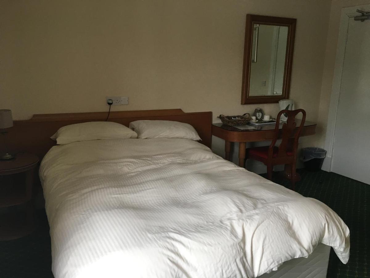 The Bridge View Bed & Breakfast Рънкорн Екстериор снимка